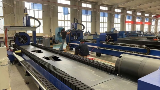 Mesin pemotong laser serat otomatis CNC 1500W untuk pipa pipa bulat persegi ukuran kecil