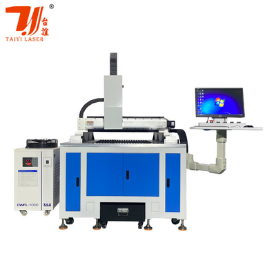 600 * 600mm Ukuran kecil Mesin pemotong laser serat presisi 1500W 2KW 3000W